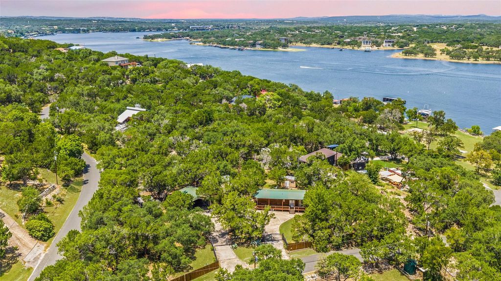 20800 W Colorado DR, Spicewood, TX 78669