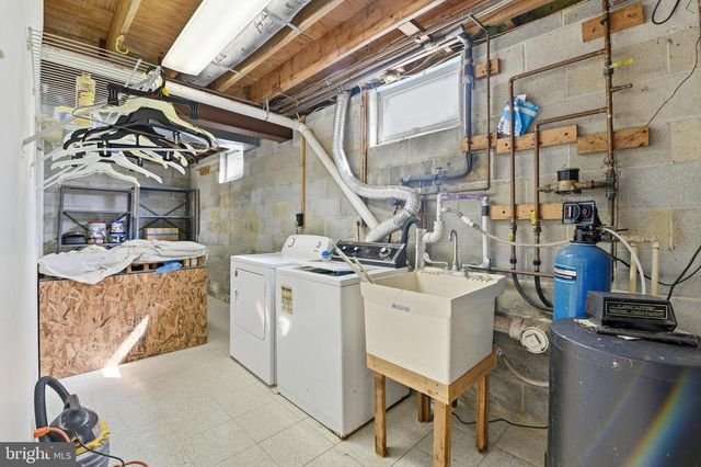 43 ASHFIELD DR, Littlestown, PA 17340