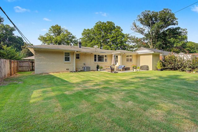 4681 CROSSOVER LN, Memphis, TN 38117