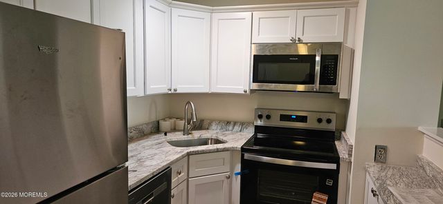 105 D Constitution Boulevard, Whiting, NJ 08759