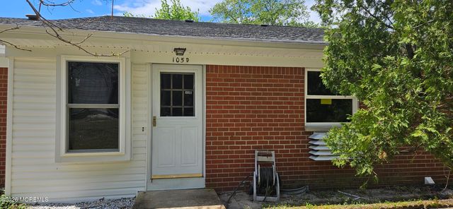 105 D Constitution Boulevard, Whiting, NJ 08759