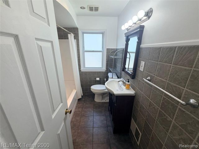 3418 Harding Street, Dearborn, MI 48124