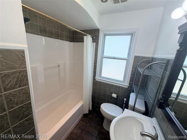 3418 Harding Street, Dearborn, MI 48124