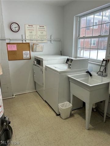 2924 Pease Drive 114, Rocky River, OH 44116