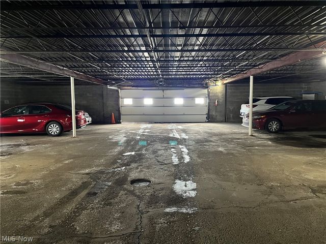 2924 Pease Drive 114, Rocky River, OH 44116