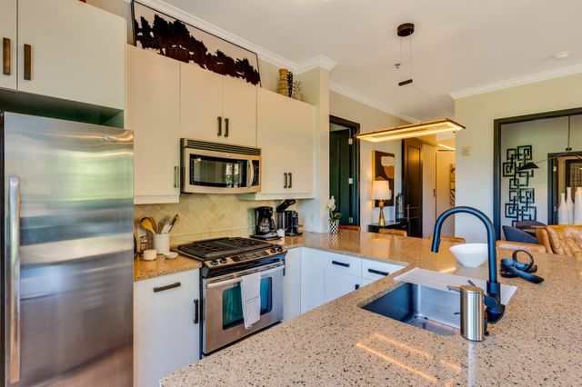 200 Manufacturers Road Apt 345, Chattanooga, TN 37405