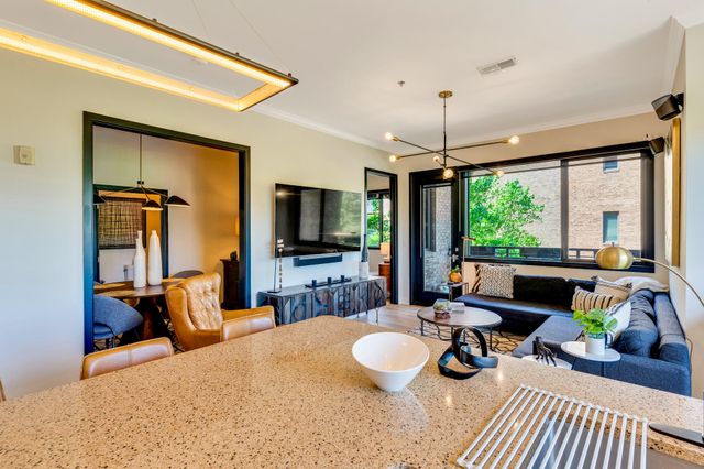 200 Manufacturers Road Apt 345, Chattanooga, TN 37405