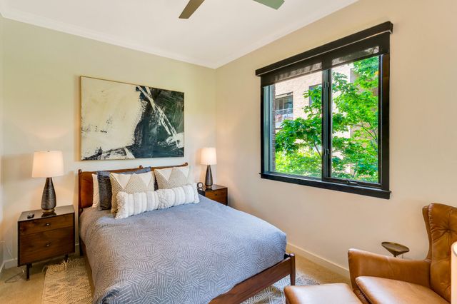 200 Manufacturers Road Apt 345, Chattanooga, TN 37405