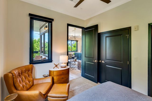 200 Manufacturers Road Apt 345, Chattanooga, TN 37405
