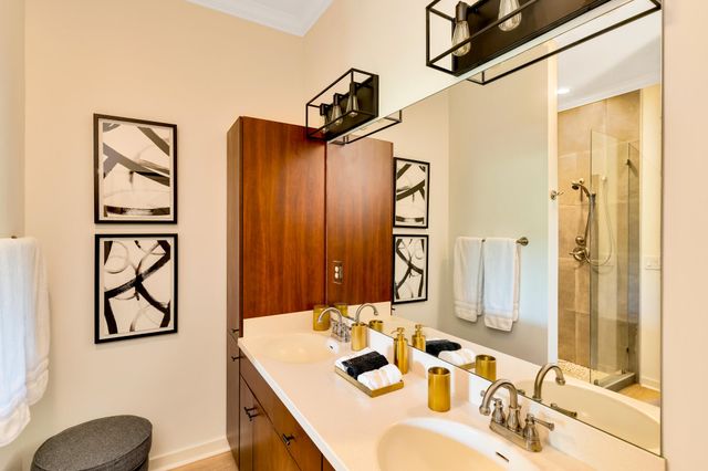 200 Manufacturers Road Apt 345, Chattanooga, TN 37405