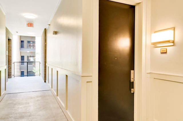 200 Manufacturers Road Apt 345, Chattanooga, TN 37405