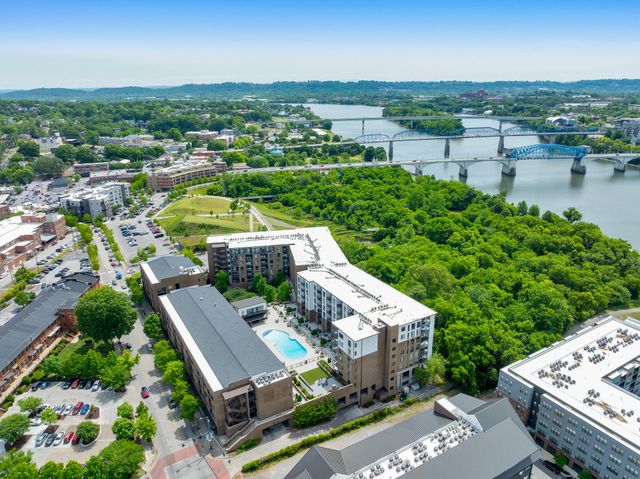 200 Manufacturers Road Apt 345, Chattanooga, TN 37405