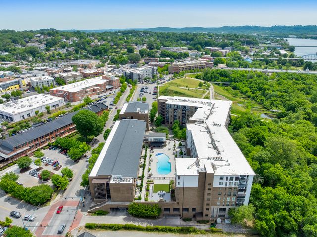 200 Manufacturers Road Apt 345, Chattanooga, TN 37405