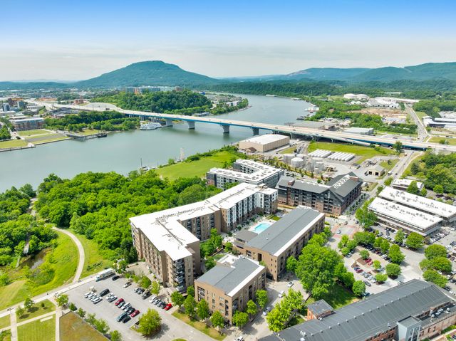 200 Manufacturers Road Apt 345, Chattanooga, TN 37405