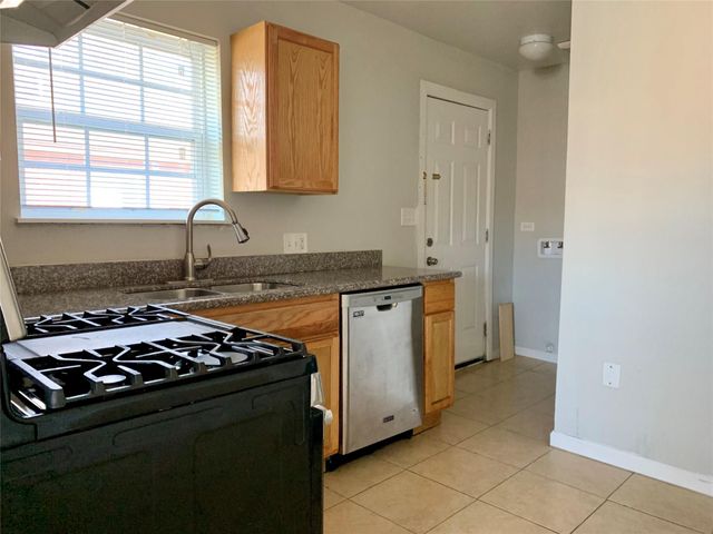 5026 Jefferson Street, Houston, TX 77023