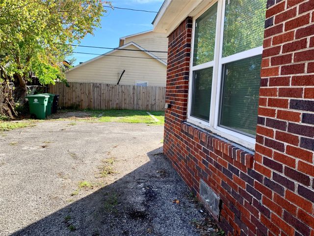 5026 Jefferson Street, Houston, TX 77023