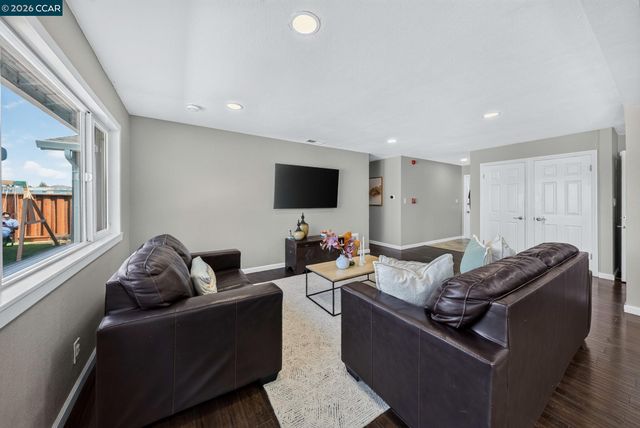 2444 Fitzpatrick St, San Pablo, CA 94806