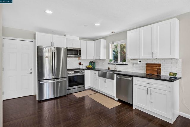 2444 Fitzpatrick St, San Pablo, CA 94806