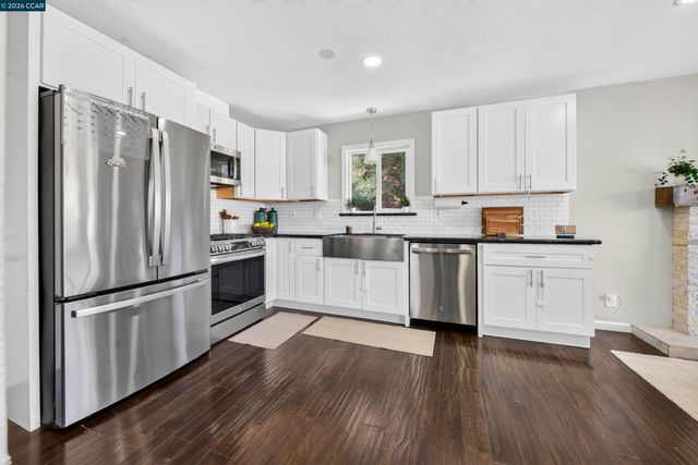 2444 Fitzpatrick St, San Pablo, CA 94806