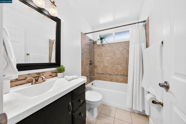 2444 Fitzpatrick St, San Pablo, CA 94806