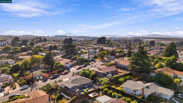 2444 Fitzpatrick St, San Pablo, CA 94806
