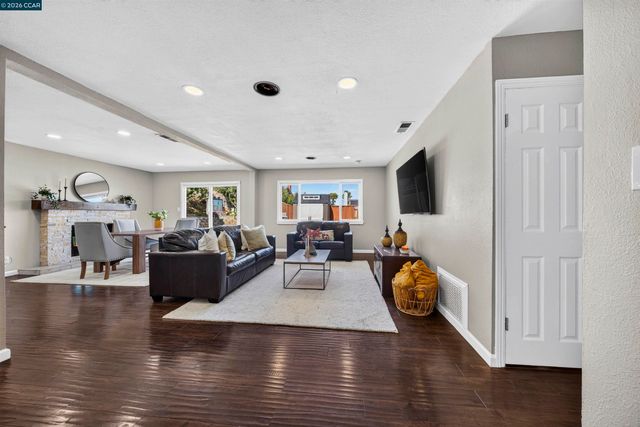 2444 Fitzpatrick St, San Pablo, CA 94806