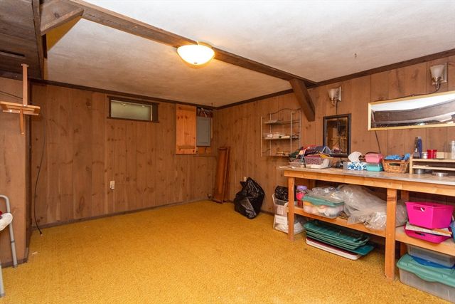 5 Chestnut Dr, Townsend, MA 01469