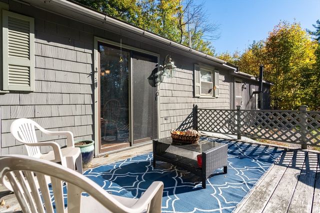 5 Chestnut Dr, Townsend, MA 01469