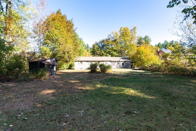 5 Chestnut Dr, Townsend, MA 01469