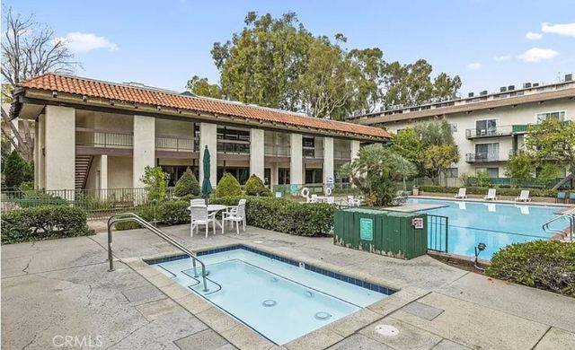 5460 White Oak G309, Los Angeles, CA 91316