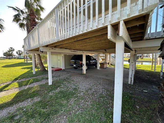 16622 Nassau Way, Jamaica Beach, TX 77554