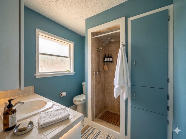 16622 Nassau Way, Jamaica Beach, TX 77554