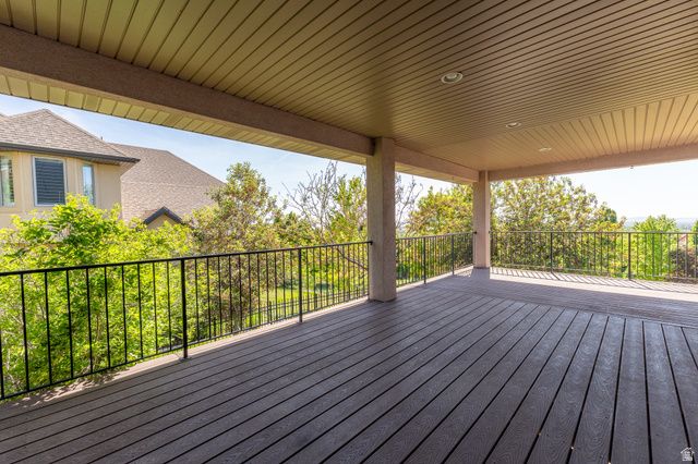1174 S DEER RIDGE RD, Fruit Heights, UT 84037