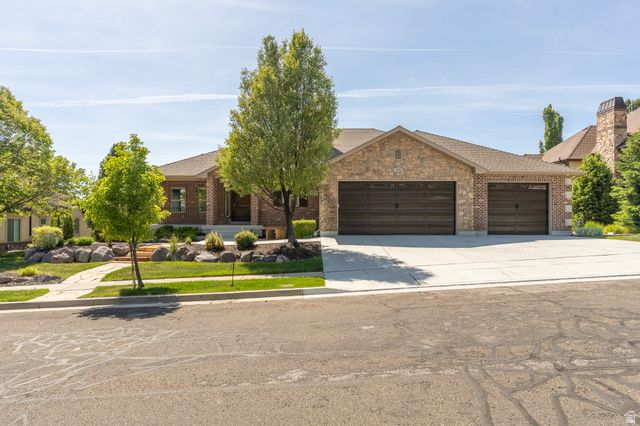 1174 S DEER RIDGE RD, Fruit Heights, UT 84037