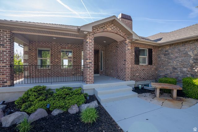 1174 S DEER RIDGE RD, Fruit Heights, UT 84037