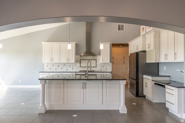 1174 S DEER RIDGE RD, Fruit Heights, UT 84037