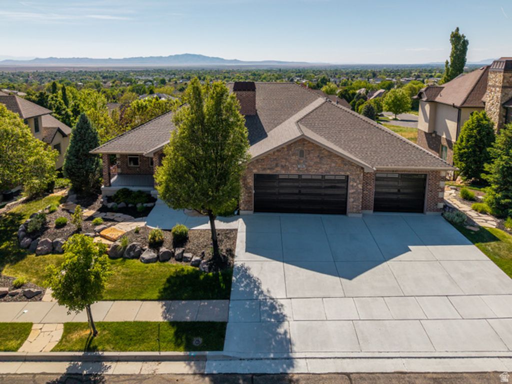 1174 S DEER RIDGE RD, Fruit Heights, UT 84037