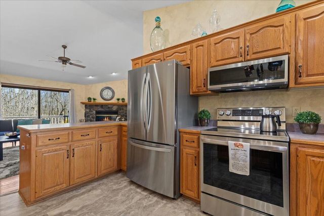 5280 Cherokee COURT, Hartford, WI 53027