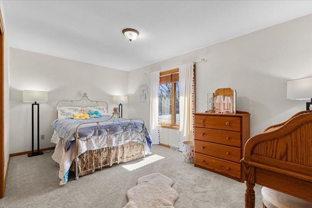 5280 Cherokee COURT, Hartford, WI 53027