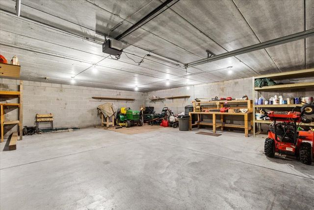 5280 Cherokee COURT, Hartford, WI 53027