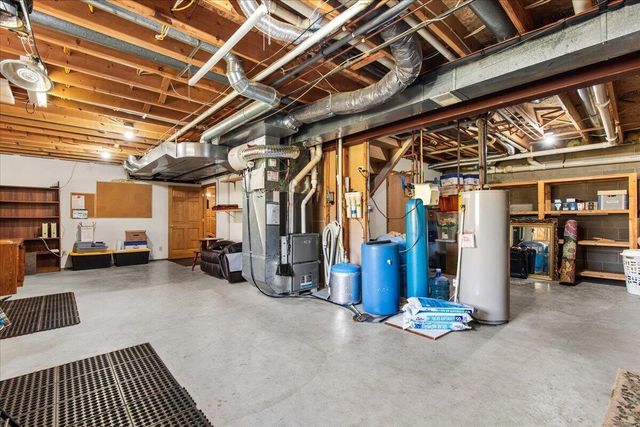 5280 Cherokee COURT, Hartford, WI 53027