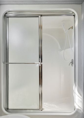 186 Pine Creek Dr, Smithville, TN 37166