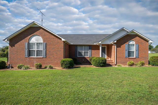 186 Pine Creek Dr, Smithville, TN 37166