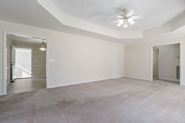 186 Pine Creek Dr, Smithville, TN 37166