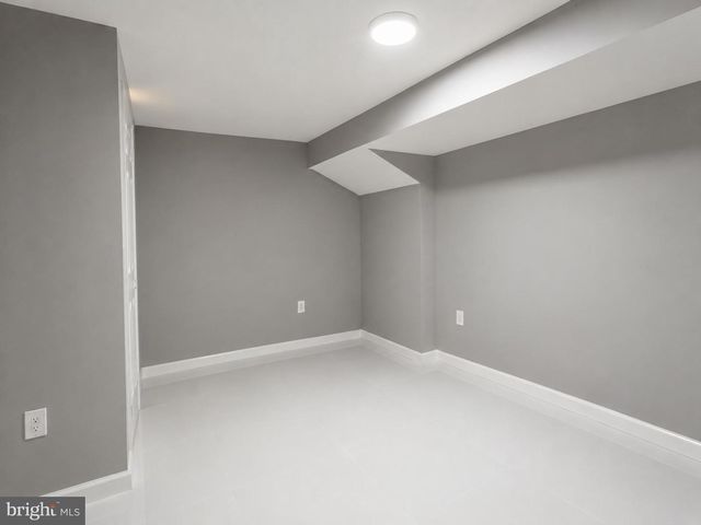9208 SURRATTS MANOR DR, Clinton, MD 20735