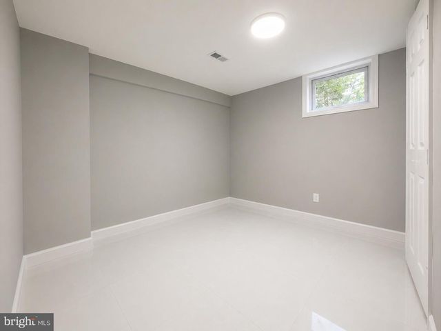 9208 SURRATTS MANOR DR, Clinton, MD 20735