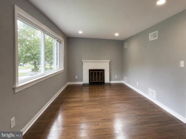 9208 SURRATTS MANOR DR, Clinton, MD 20735