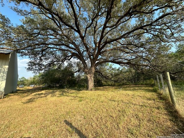 19366 BENTON CITY RD, Somerset, TX 78069