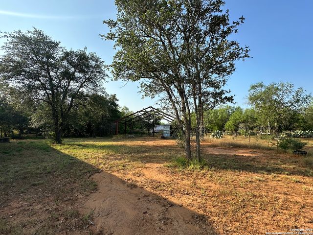 19366 BENTON CITY RD, Somerset, TX 78069