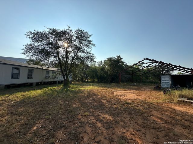 19366 BENTON CITY RD, Somerset, TX 78069